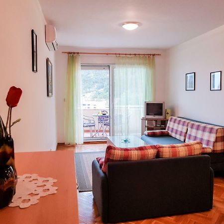 Apartment Smile Baška Voda エクステリア 写真