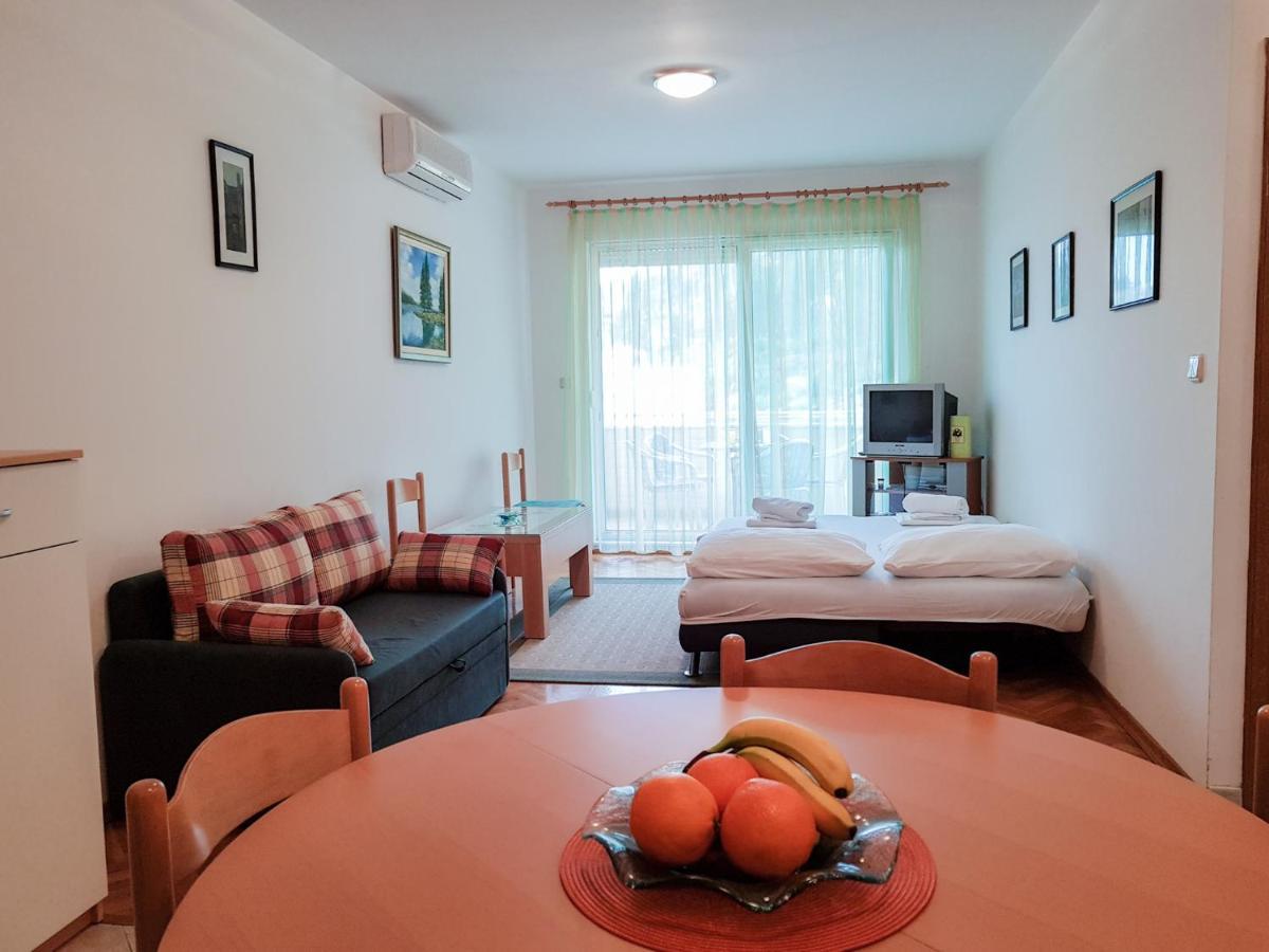 Apartment Smile Baška Voda エクステリア 写真